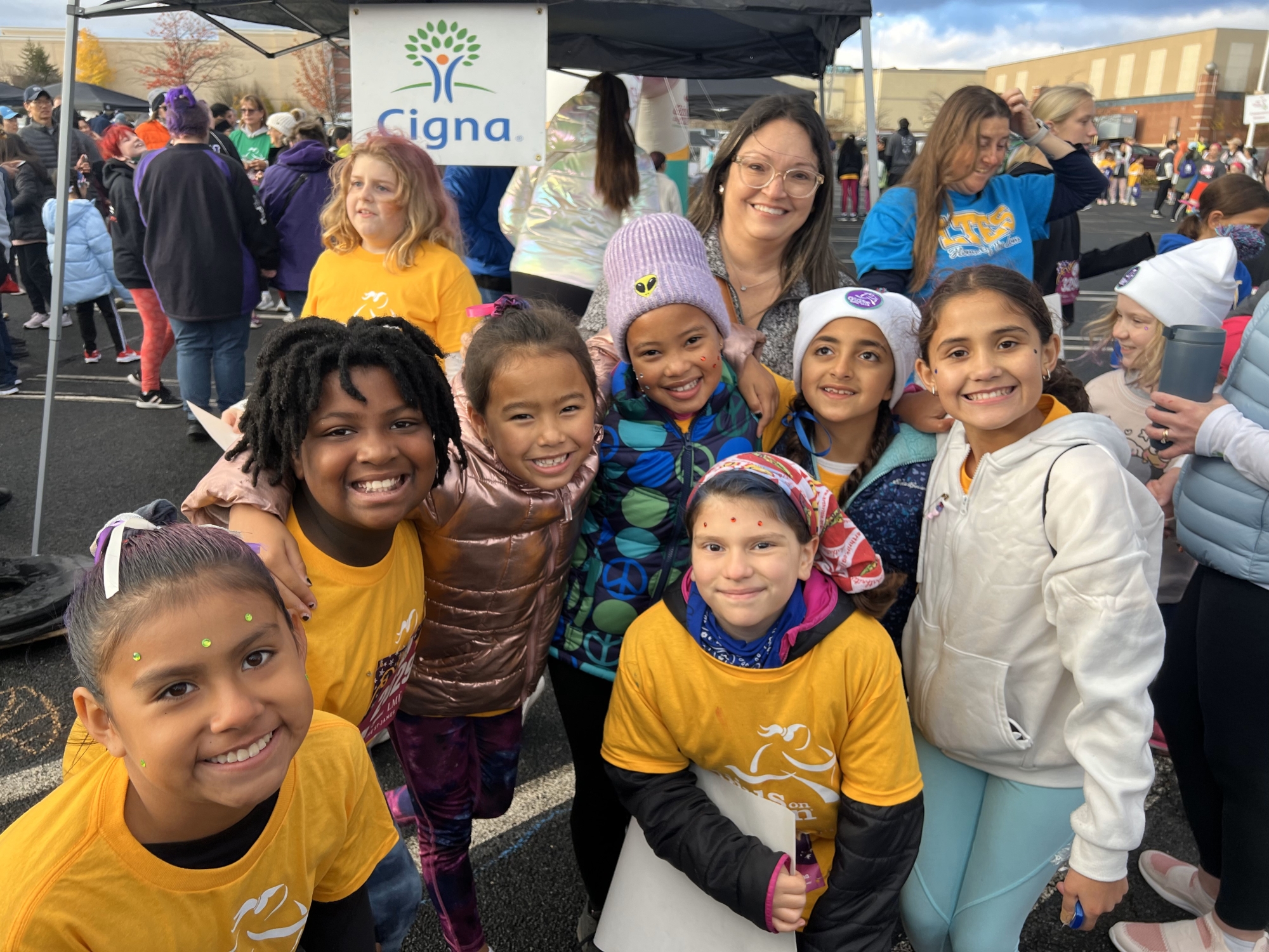 Girls On The Run Around The Towne | London Towne Elementary School